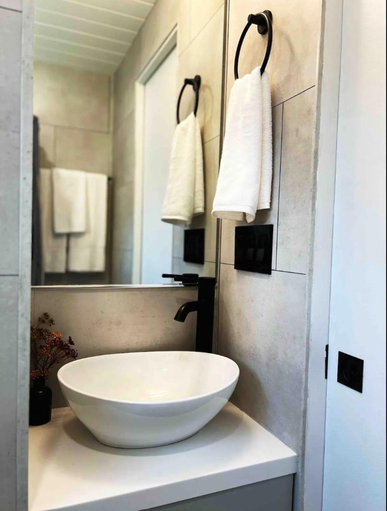 The Endeavor Tiny Home! Elizabethtown Ngoại thất bức ảnh